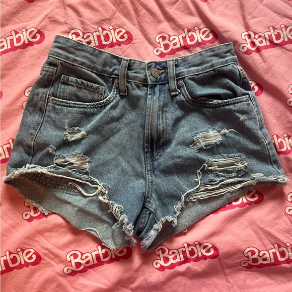 Refuge Denim High Waist Shorts - Picture 3 of 4